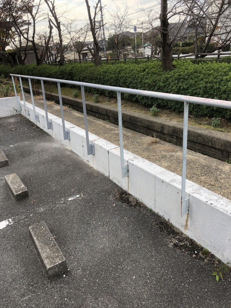 施工事例【13】  手摺り修繕工事